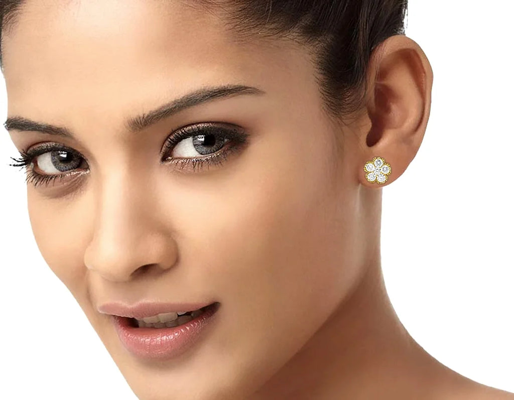 Yellow Gold Diamond Stud Earrings J126