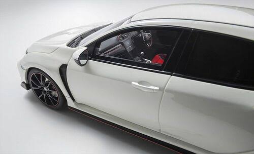 White 1/18 Honda Civic Type R Finished Item A6226