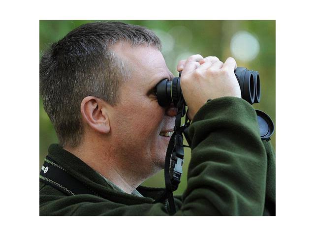 10x42 Binoculars D935