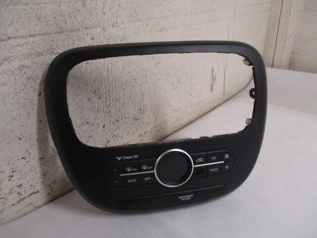 Pre-Owned Kia Soul Automatic Climate AC Heater Temperature Control OEM T2928
