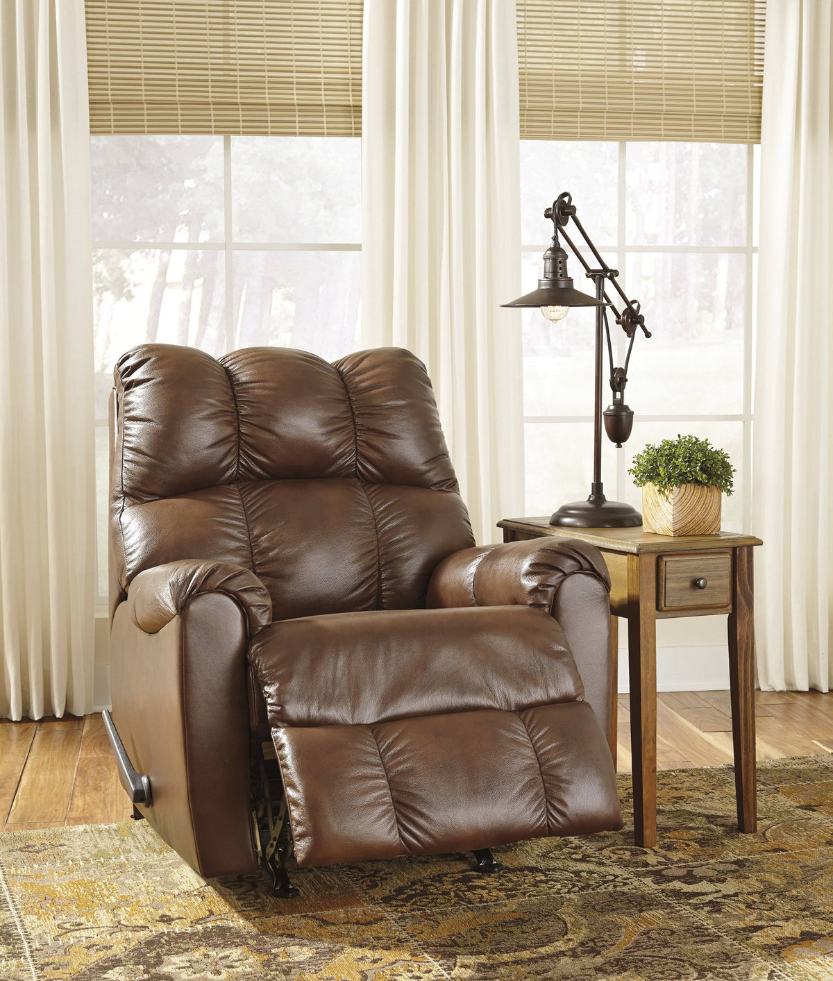 Canyon Rocker Recliner N6911