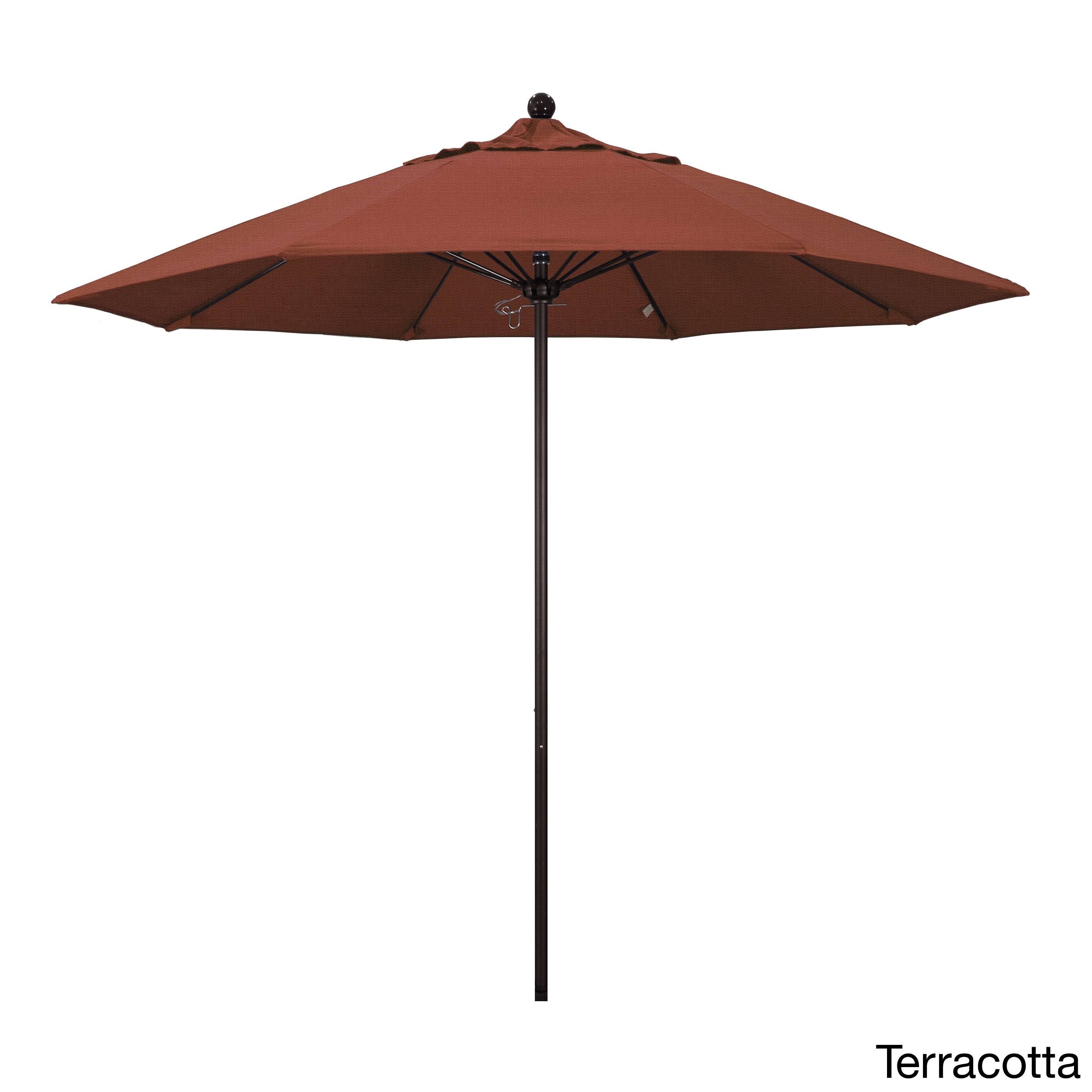 9& Fiberglass Market Umbrella Push Open Bronze/Olefin/White H603841