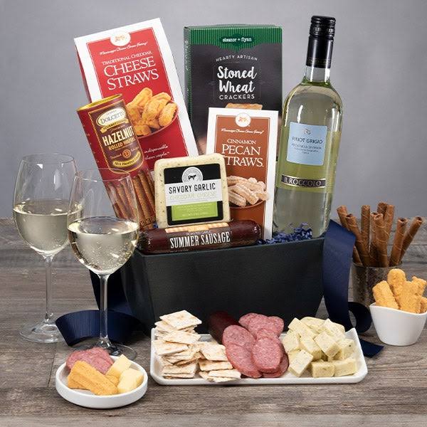 White Wine Countryside Gift Basket Z988