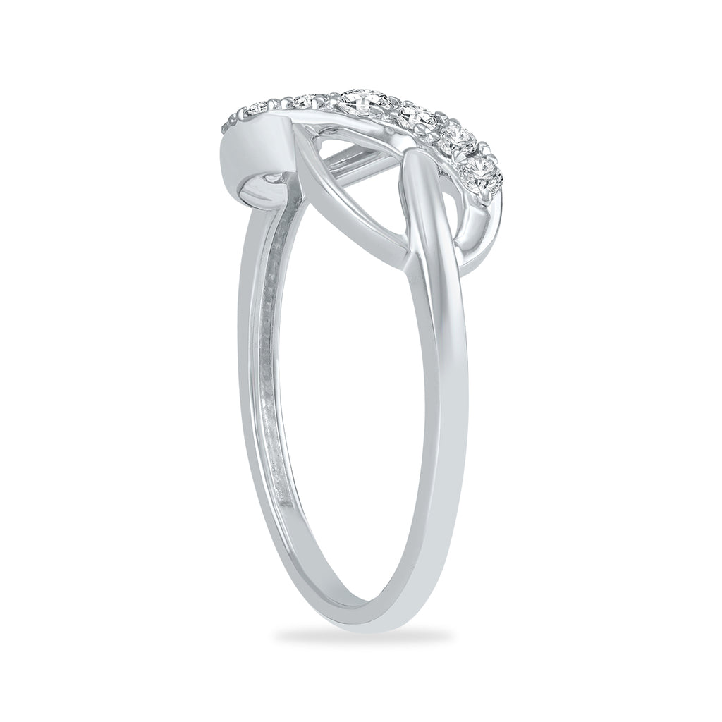 10K White Gold Diamond Infinity Ring Z996
