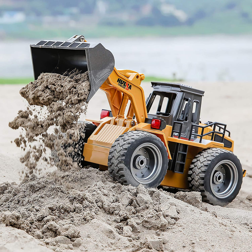 Remote Control Bulldozer Toy Truck 1/18 Scale RC Construction Vehicles Metal Front Loader 4WD Truck with Two Rechargeable Batteries W19275
