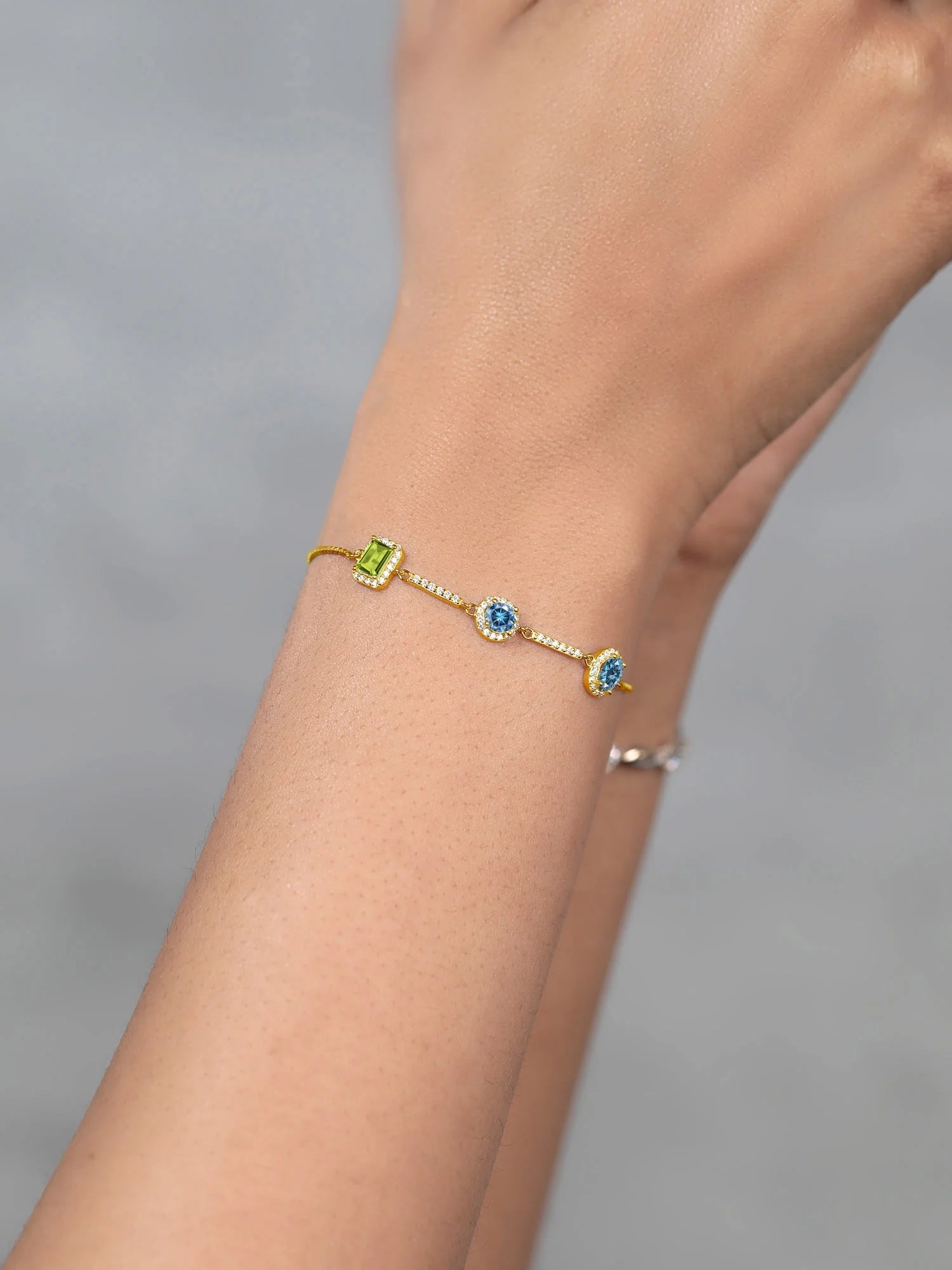 18K Yellow Gold Plated Silver Bracelet Persian Blue Moissanite (1.55 Cttw) N470