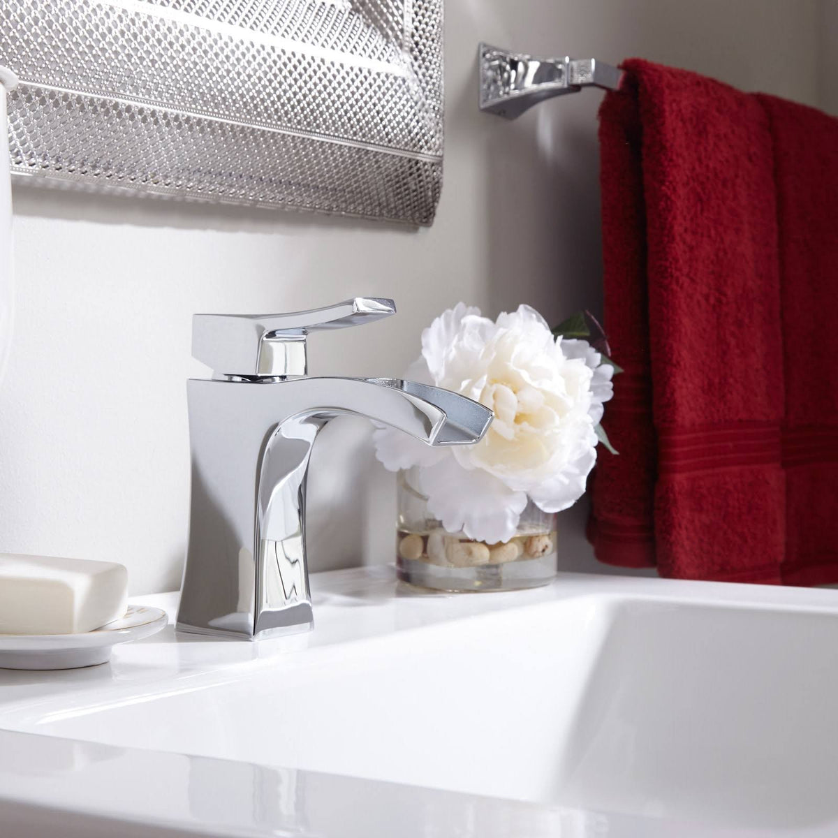 Polished Nickel Single Hole Bathroom Sink Faucet X424289